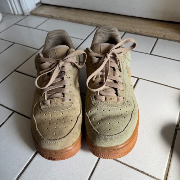 Suède Nike Air Force 1 - Picture 2 of 4